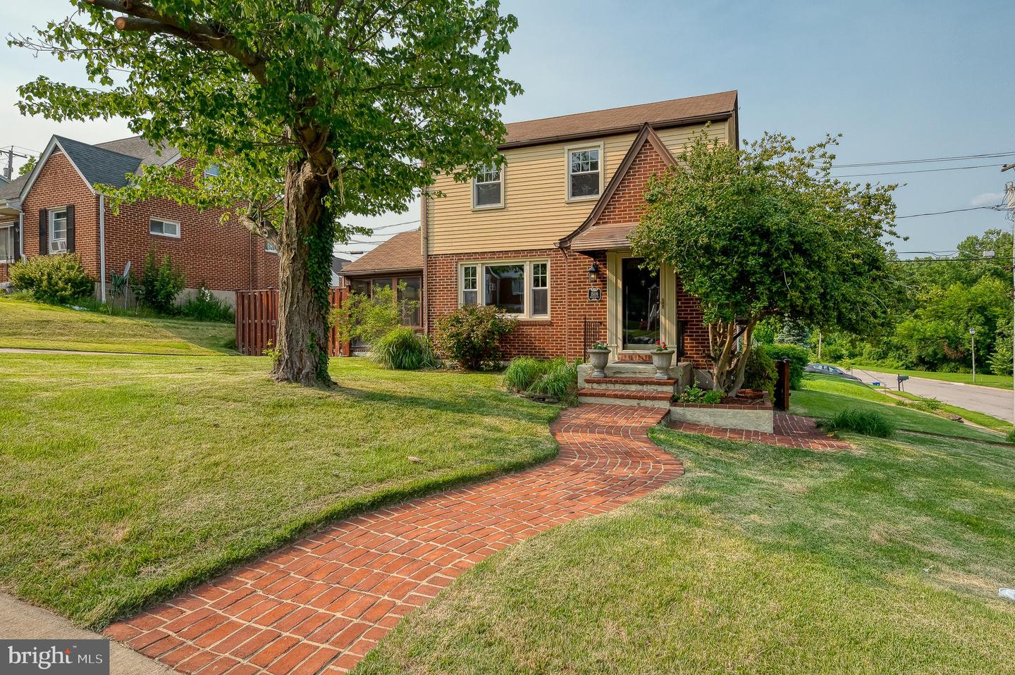 1509 Neighbors Avenue