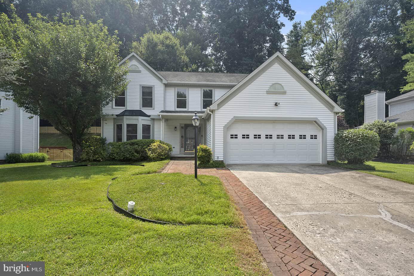 2725 Moores Valley