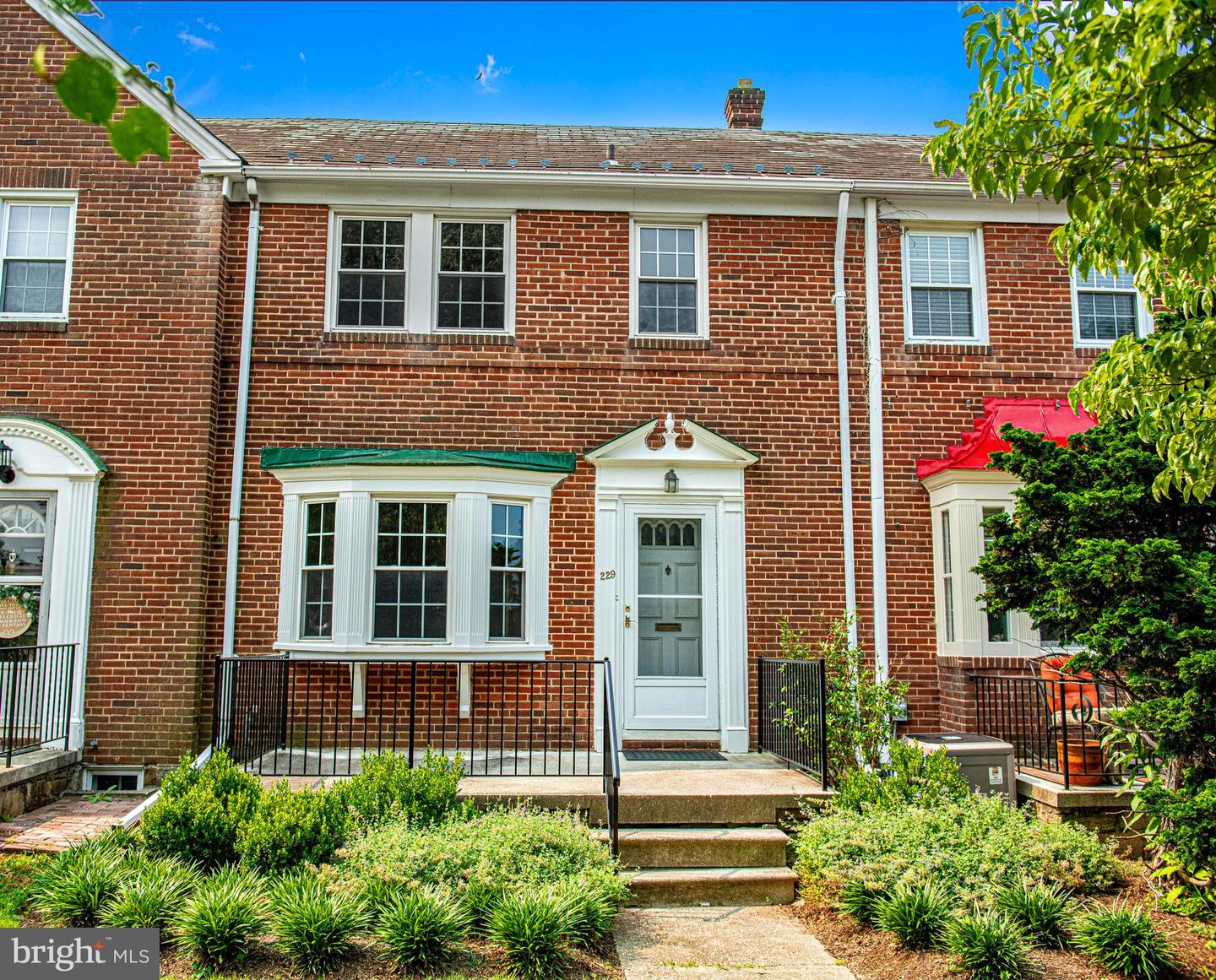 229 Dumbarton Road