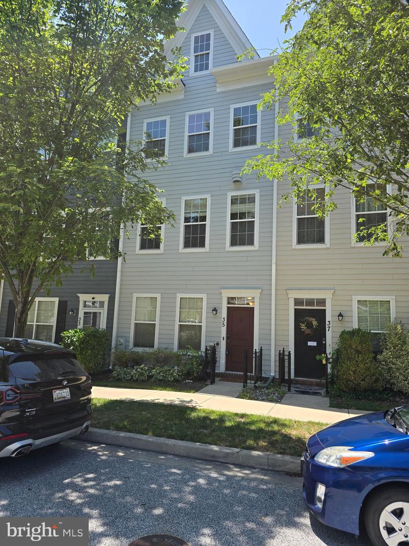 35 Meridian Lane