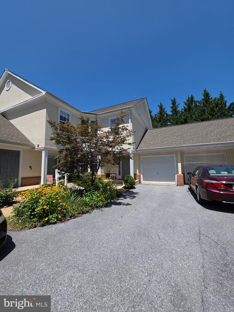 9226 James Howard Lane #9226