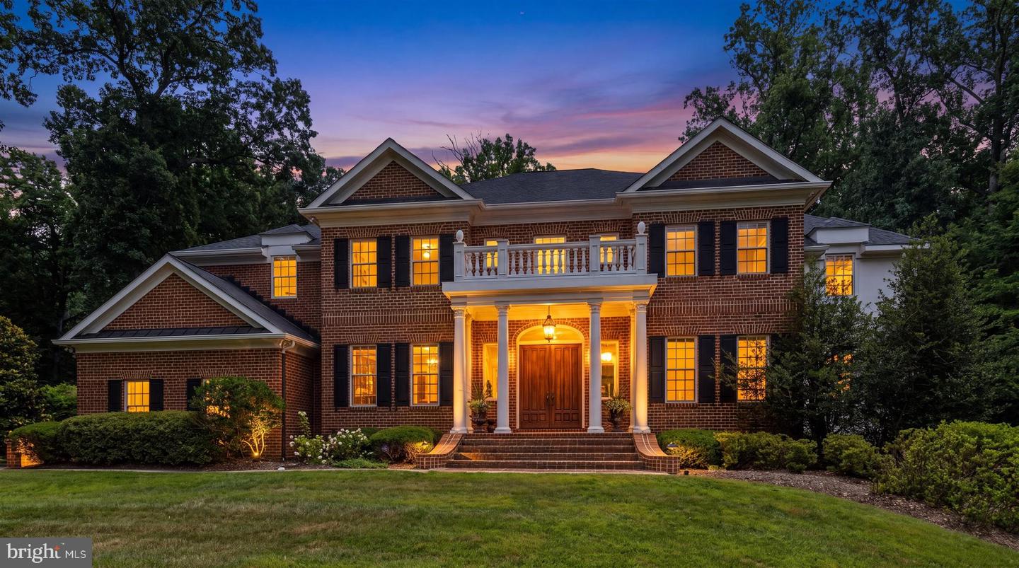 2605 Chestnut Woods Court