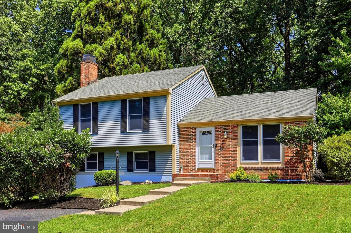 9 3 Willow Court