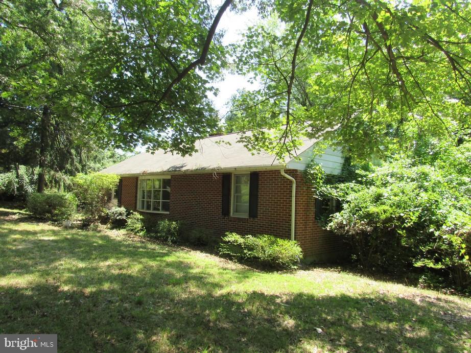 1024 Gladway Road