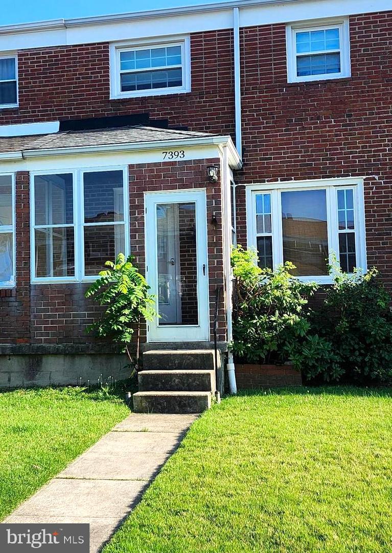 7393 Edsworth Road