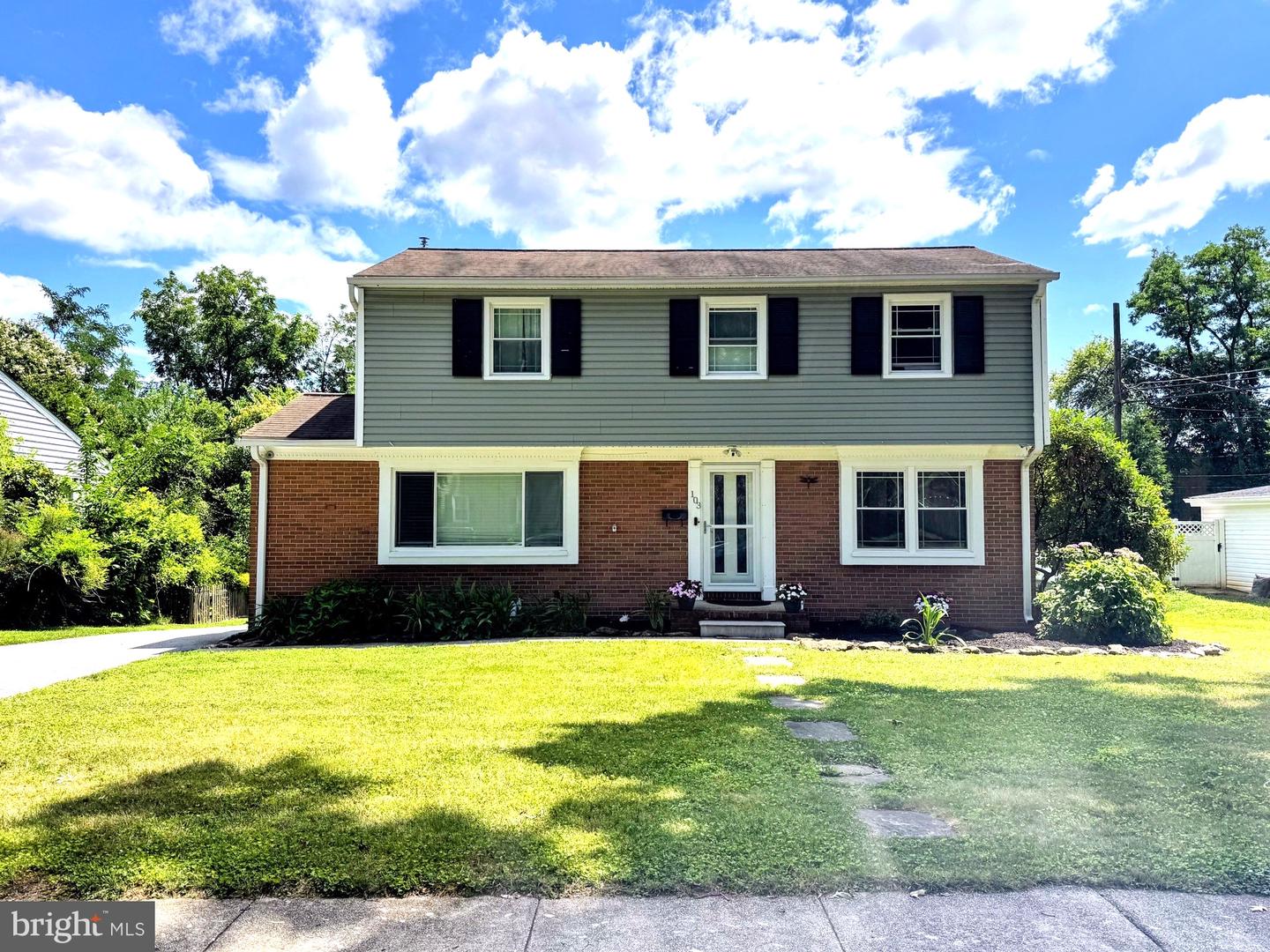 103 Deep Dale Drive