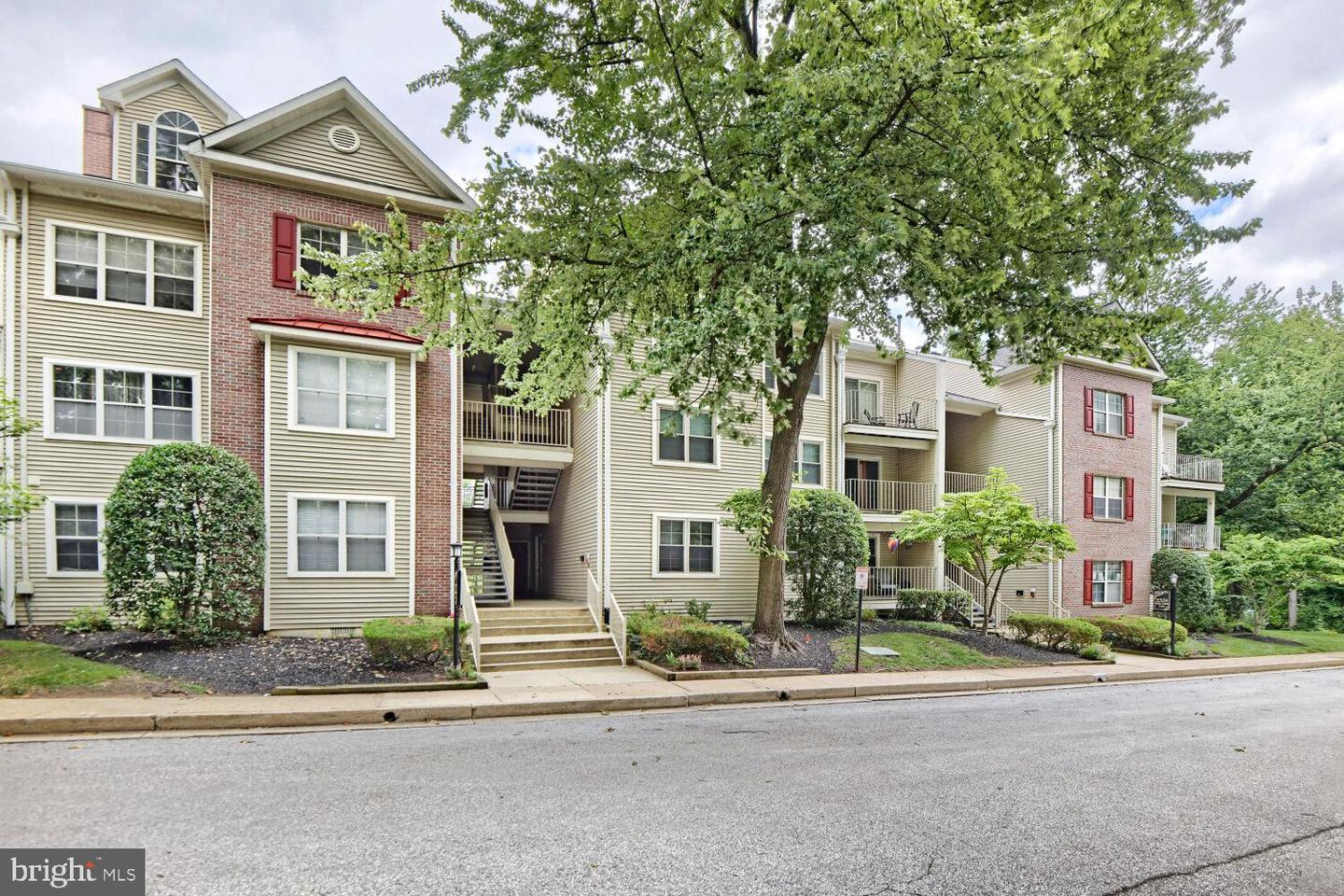 2322 Falls Gable Lane #j