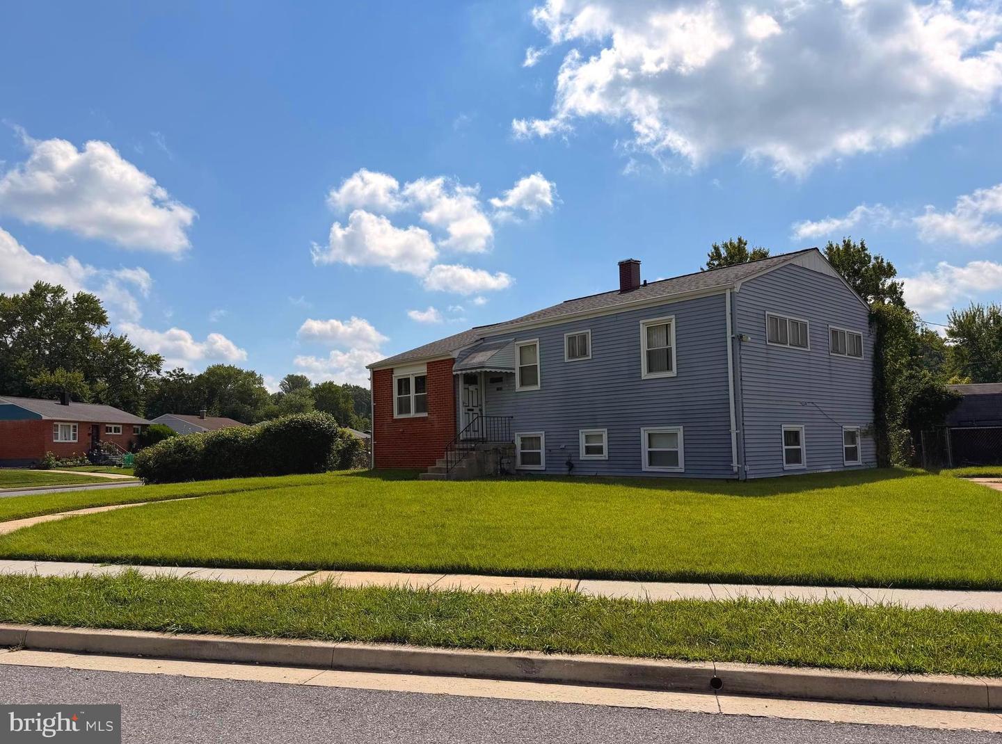 6812 Huntington Drive