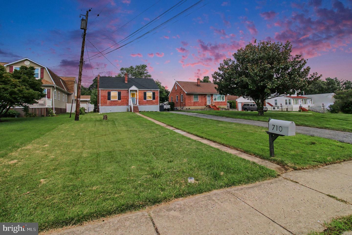 710 Mace Avenue