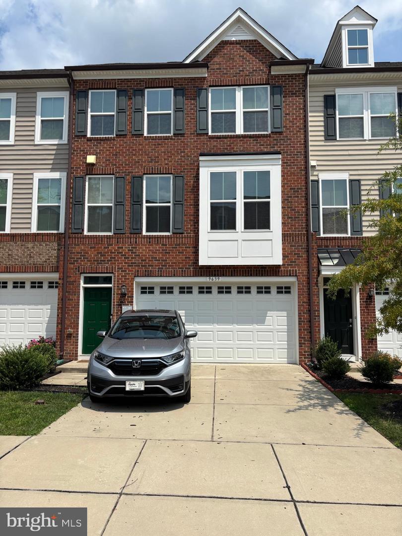 9639 Julia Lane