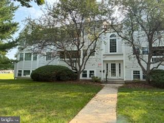 10 Shaftsbury Court #10