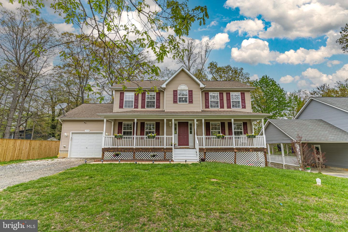 954 Golden West Way, Lusby