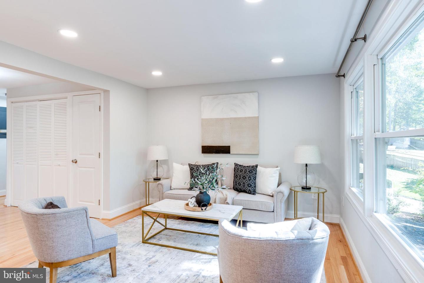 12452 White Horse Road, Lusby