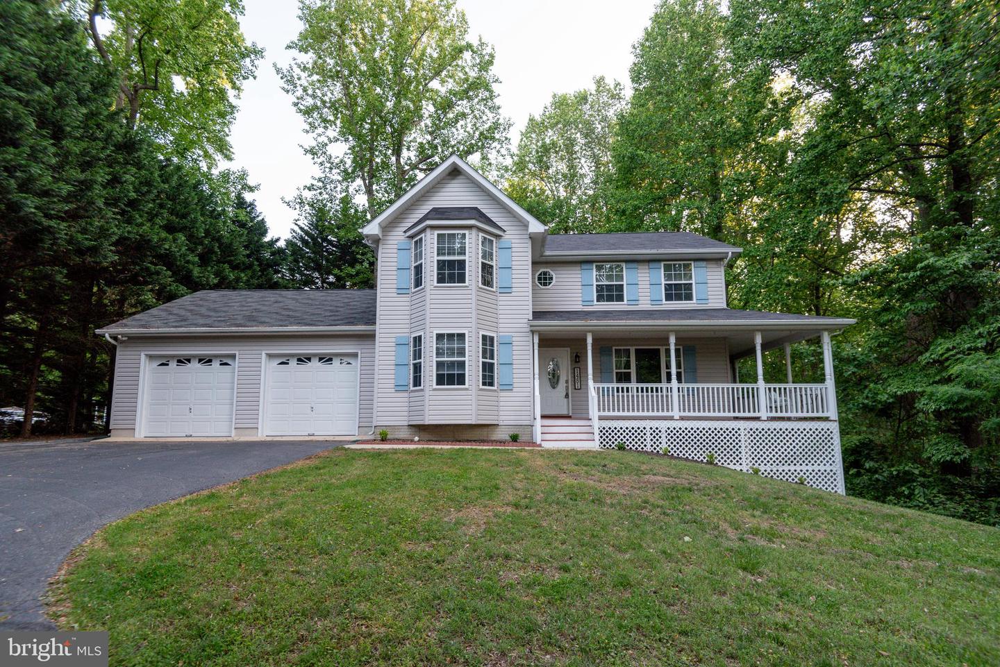 1451 Apple, Saint Leonard
