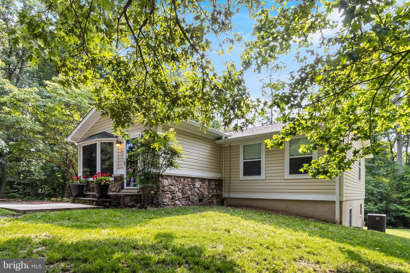 5034 Harvard Street, Saint Leonard