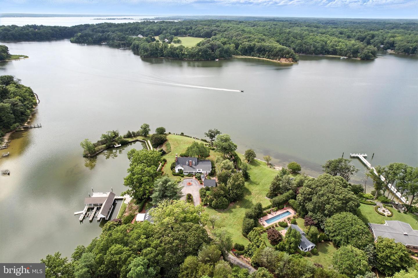 10750 Sawpit Cove Road, Lusby