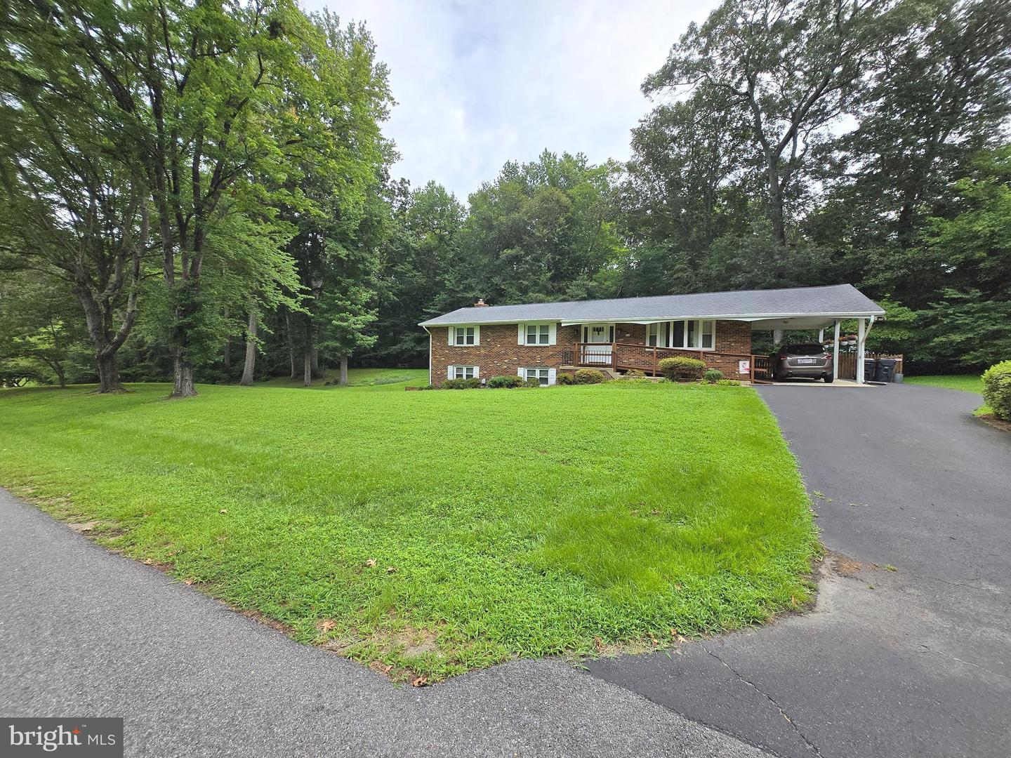 3908 Lakeside Court, Dunkirk