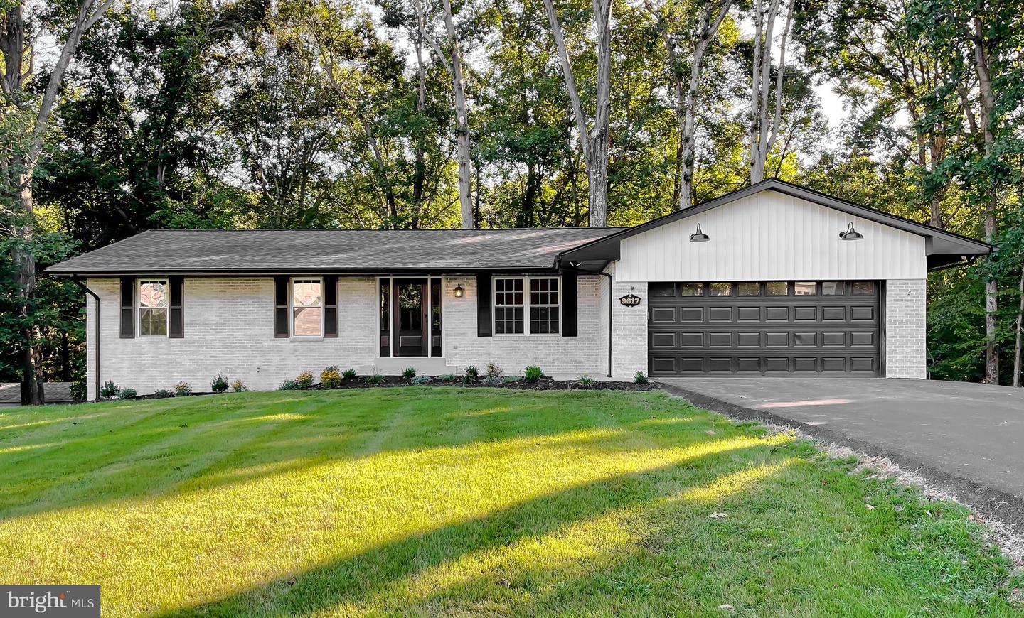 9617 Cortland Lane, Dunkirk