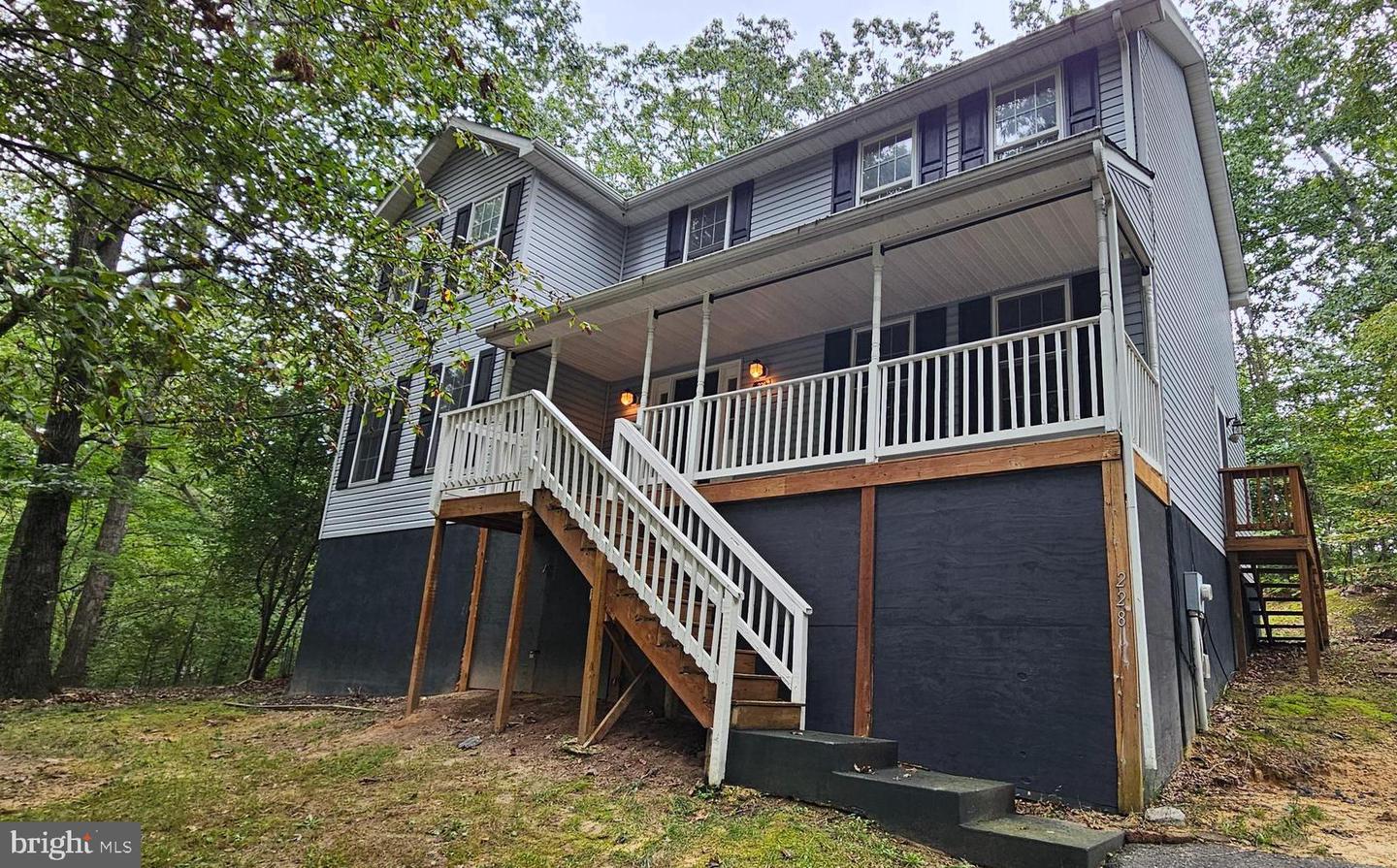 228 Thunderbird Drive, Lusby