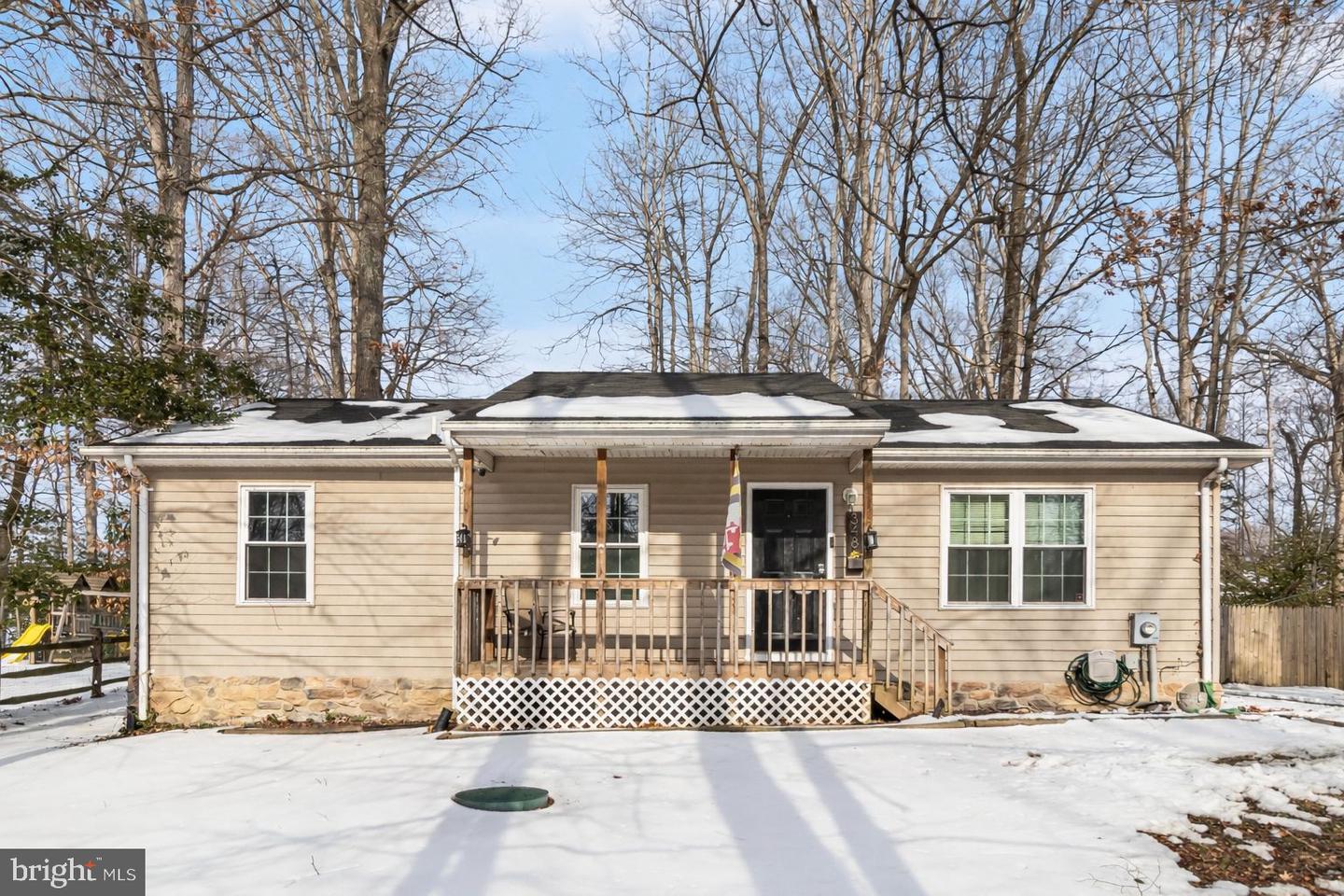 348 Red Cloud Road, Lusby