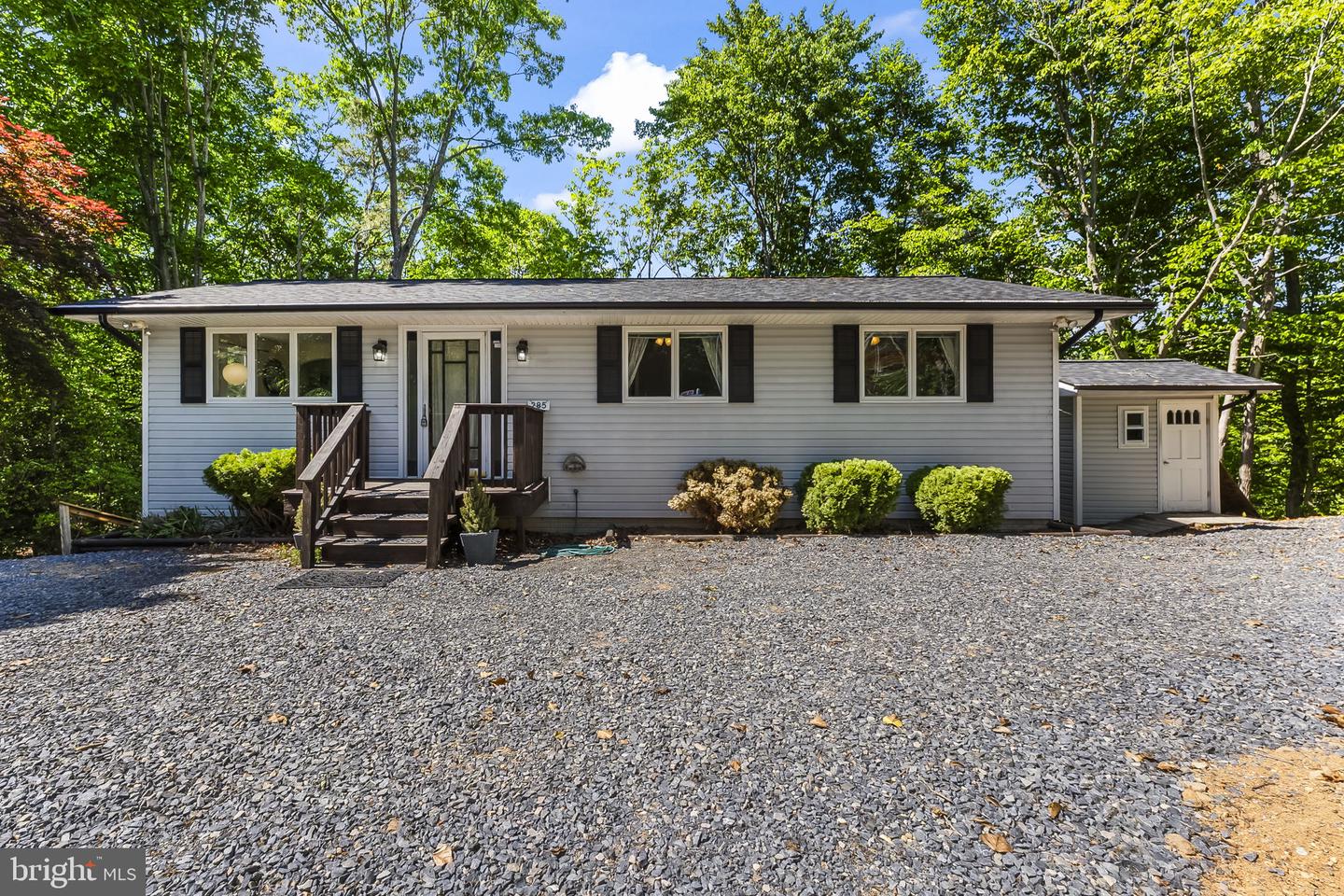 285 Red Cloud Road, Lusby