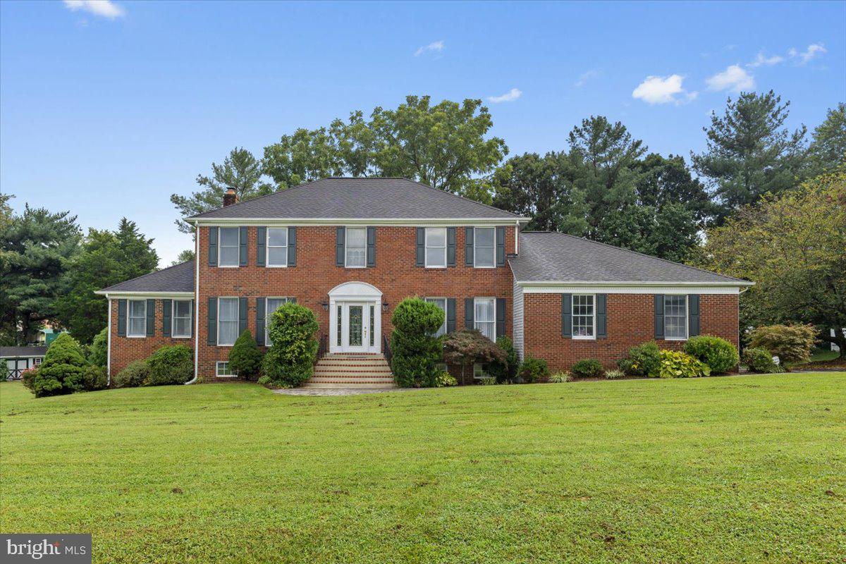 11871 Lexington Drive, Dunkirk