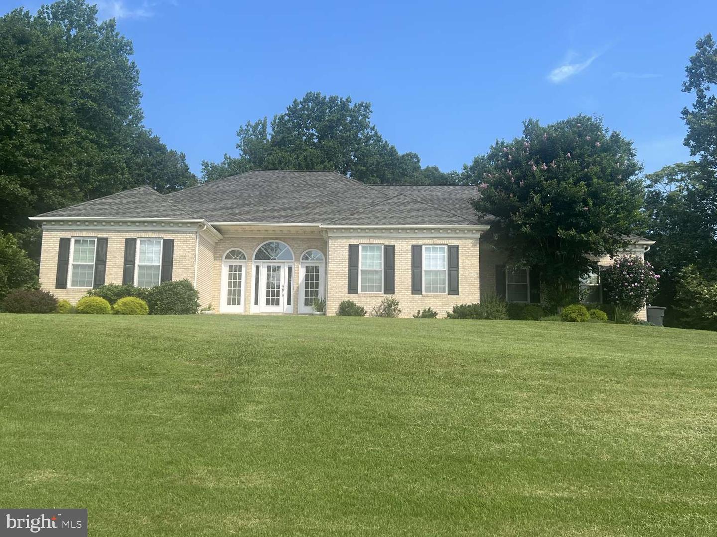 3005 Blackberry Lane