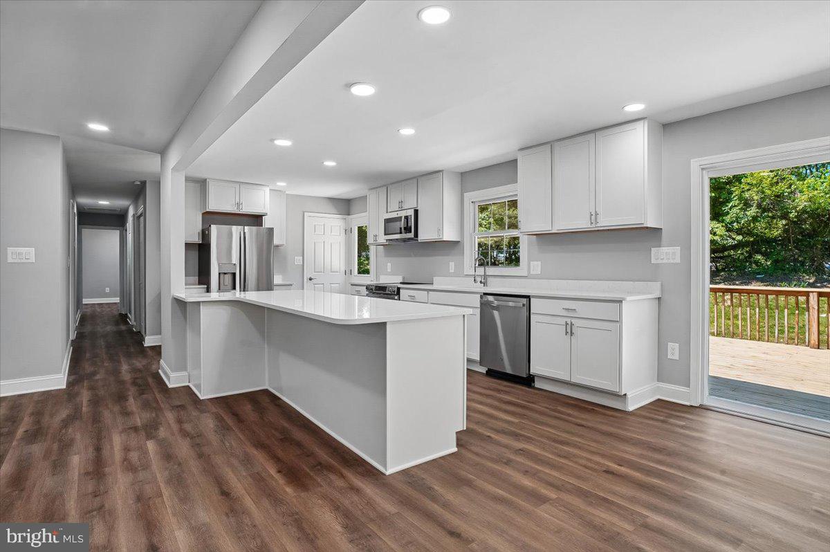 8814 Lafayette Drive
