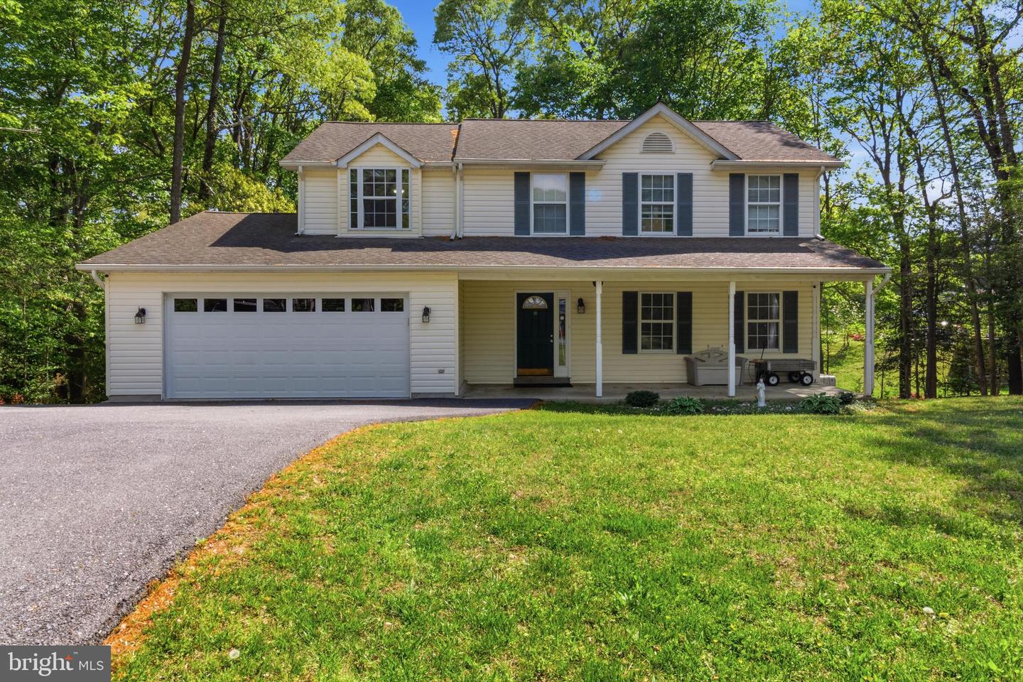5817 Magnolia Circle