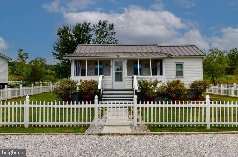 5237 Breezy Point Road, Chesapeake Beach