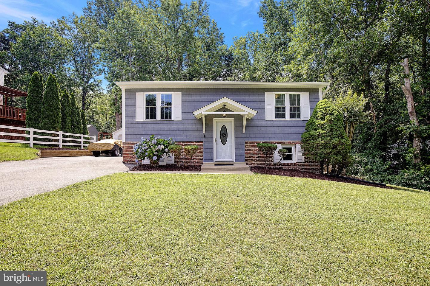 2735 Braeburn Lane