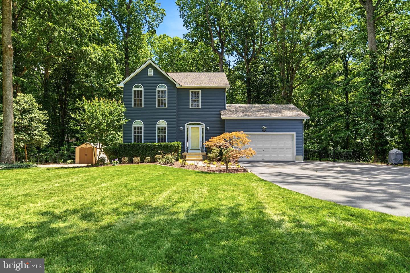 3148 Holland Cliffs Road