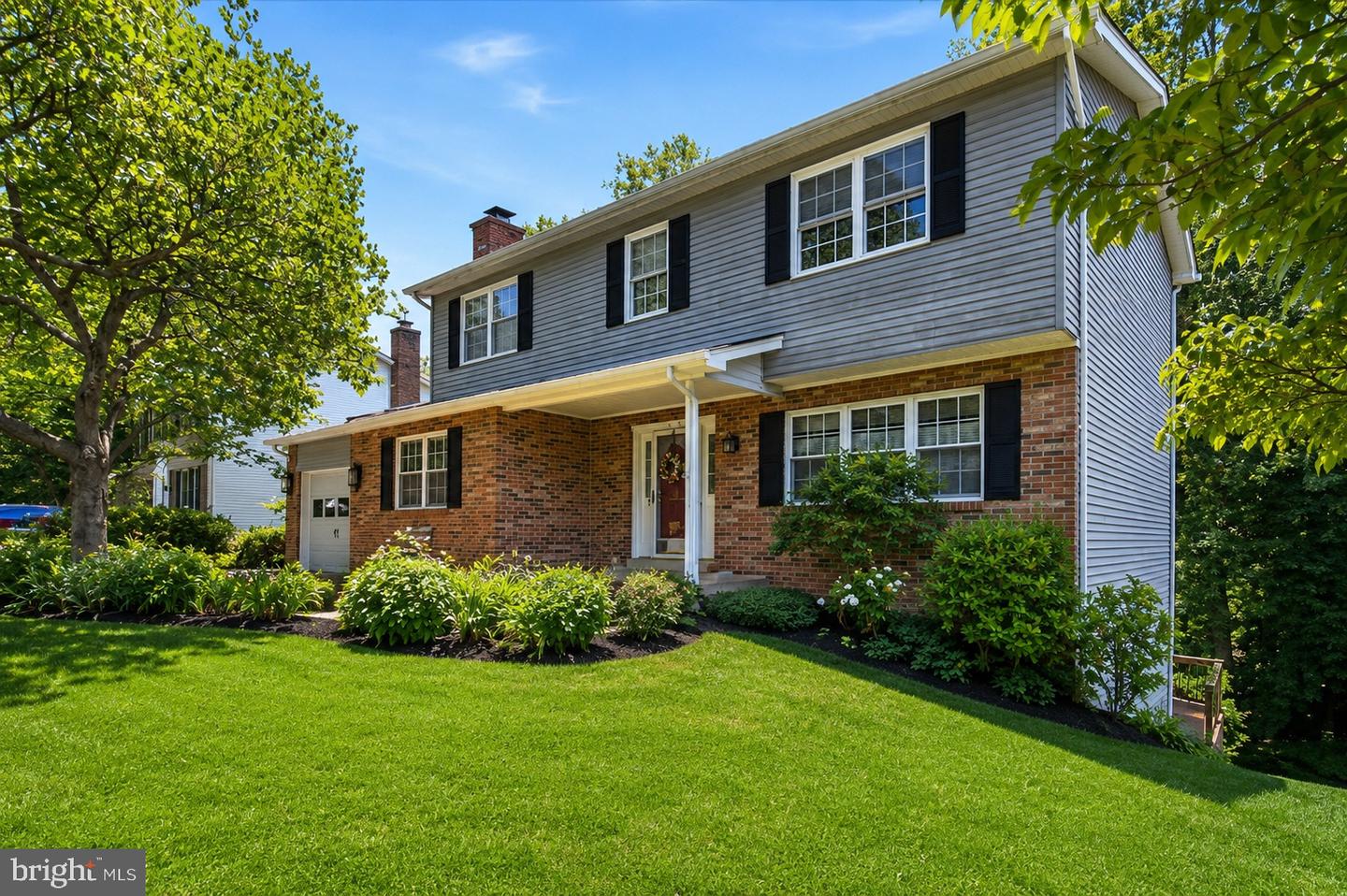 9810 Golden Russet Drive, Dunkirk