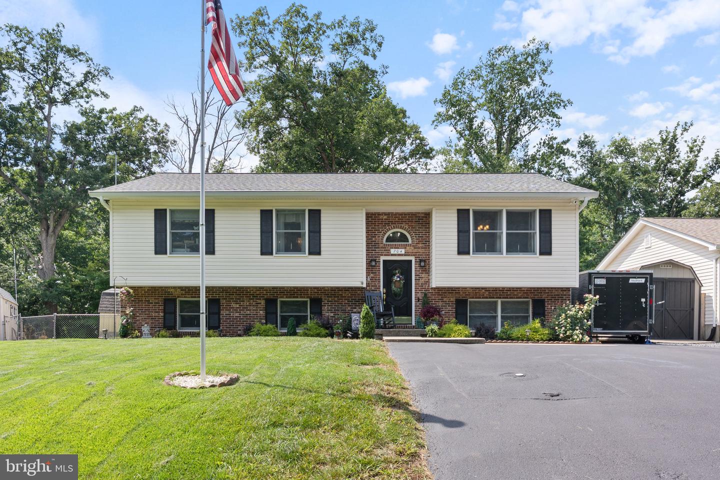 704 Alamo Lane, Lusby