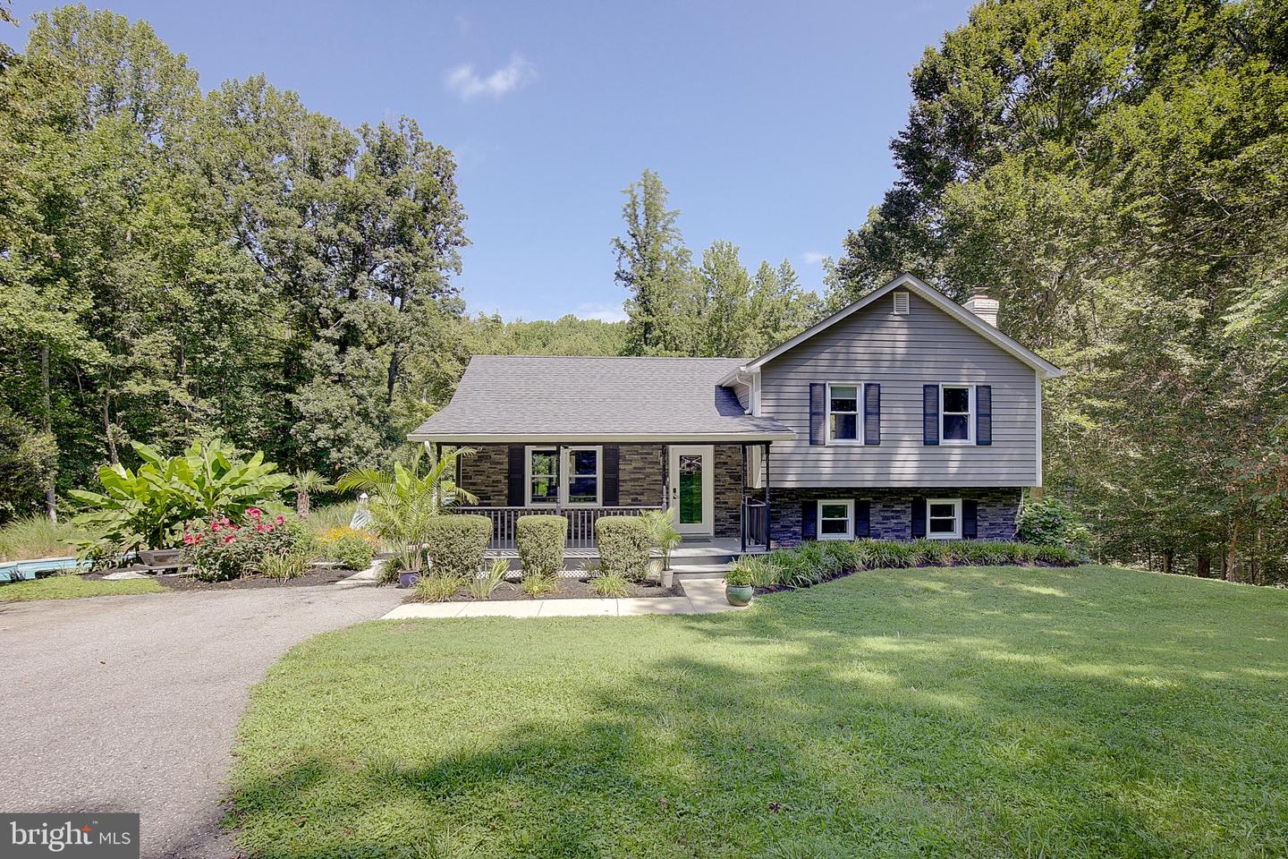 9010 Mary Ann Drive