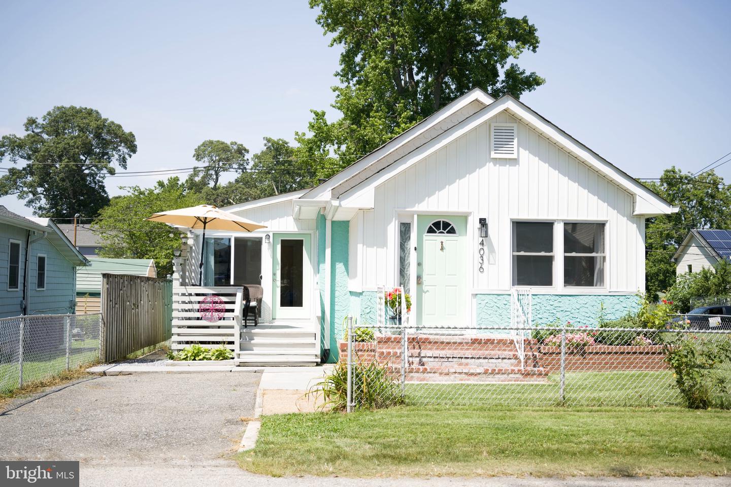 4036 9th Street