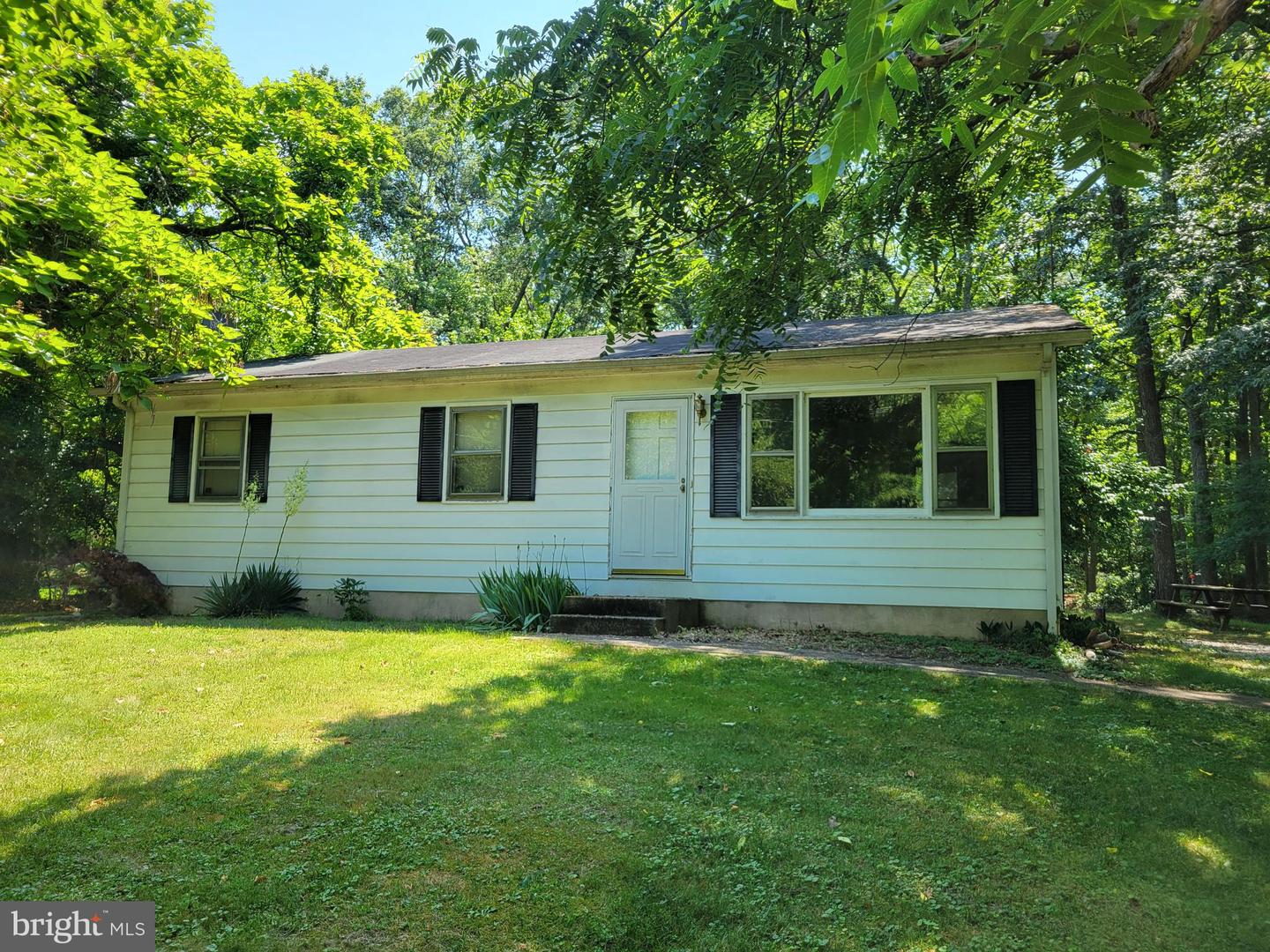 68 Old Log Cabin Road, North East