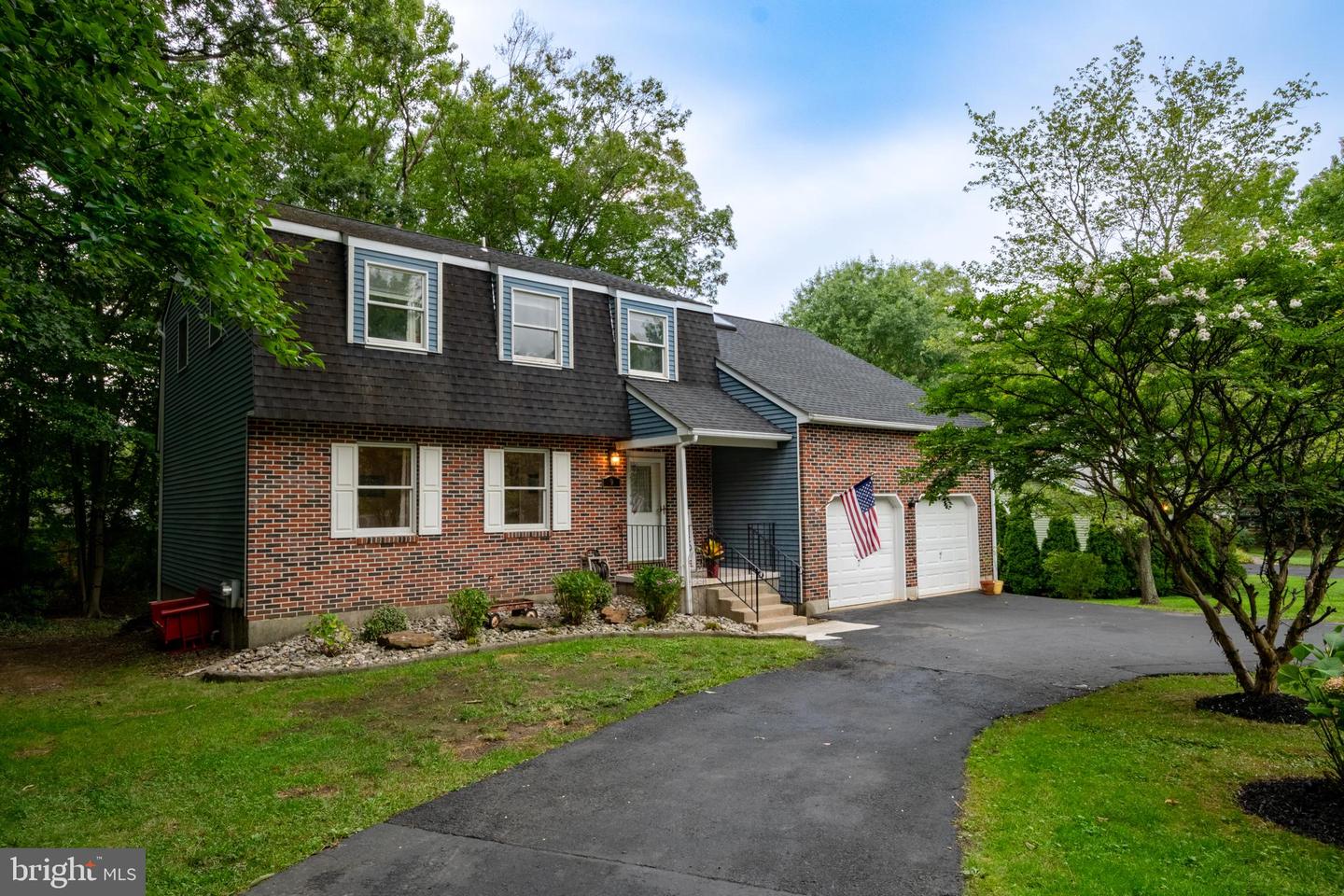 9 Colonial Circle, North East
