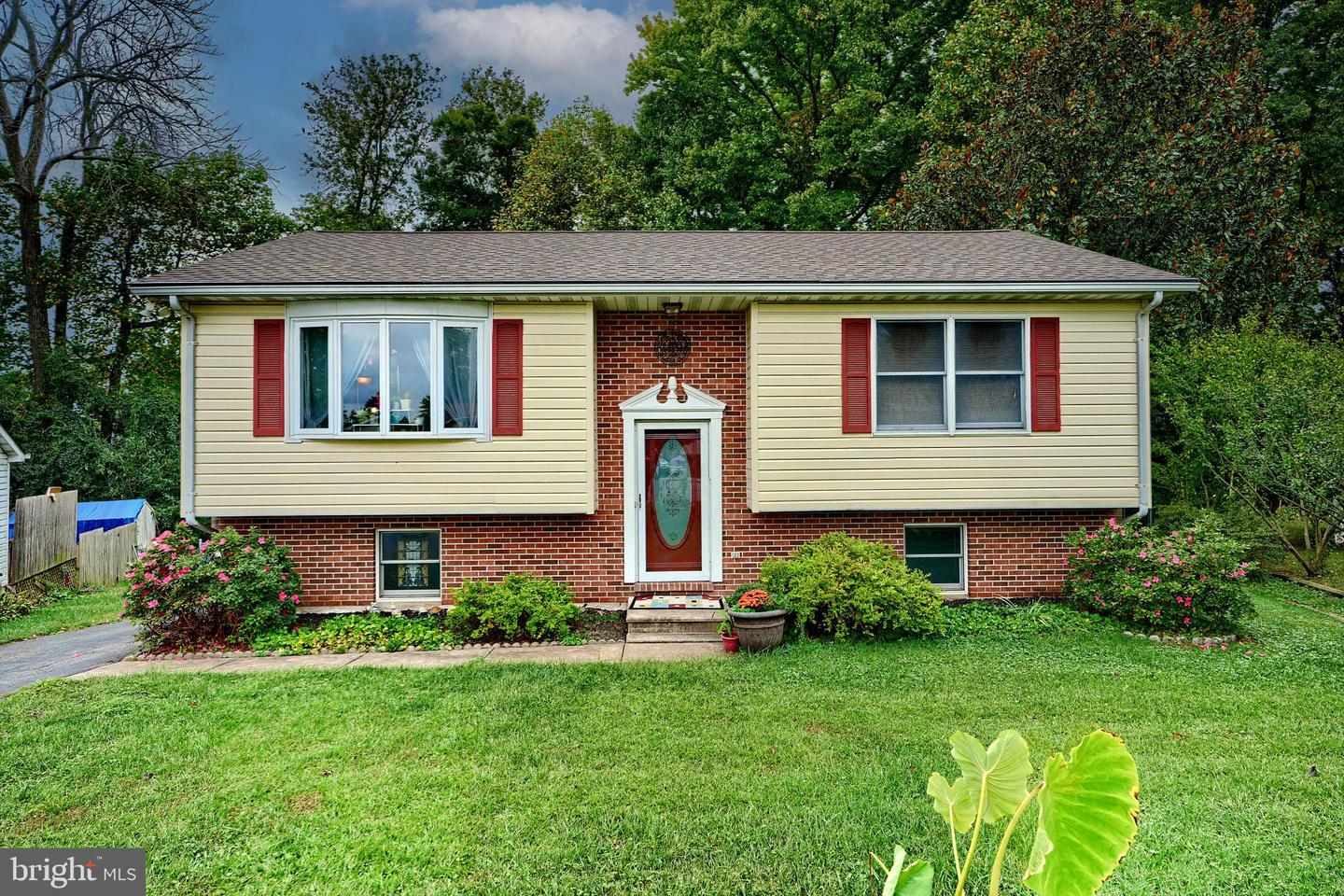 211 Bruce Court, Elkton