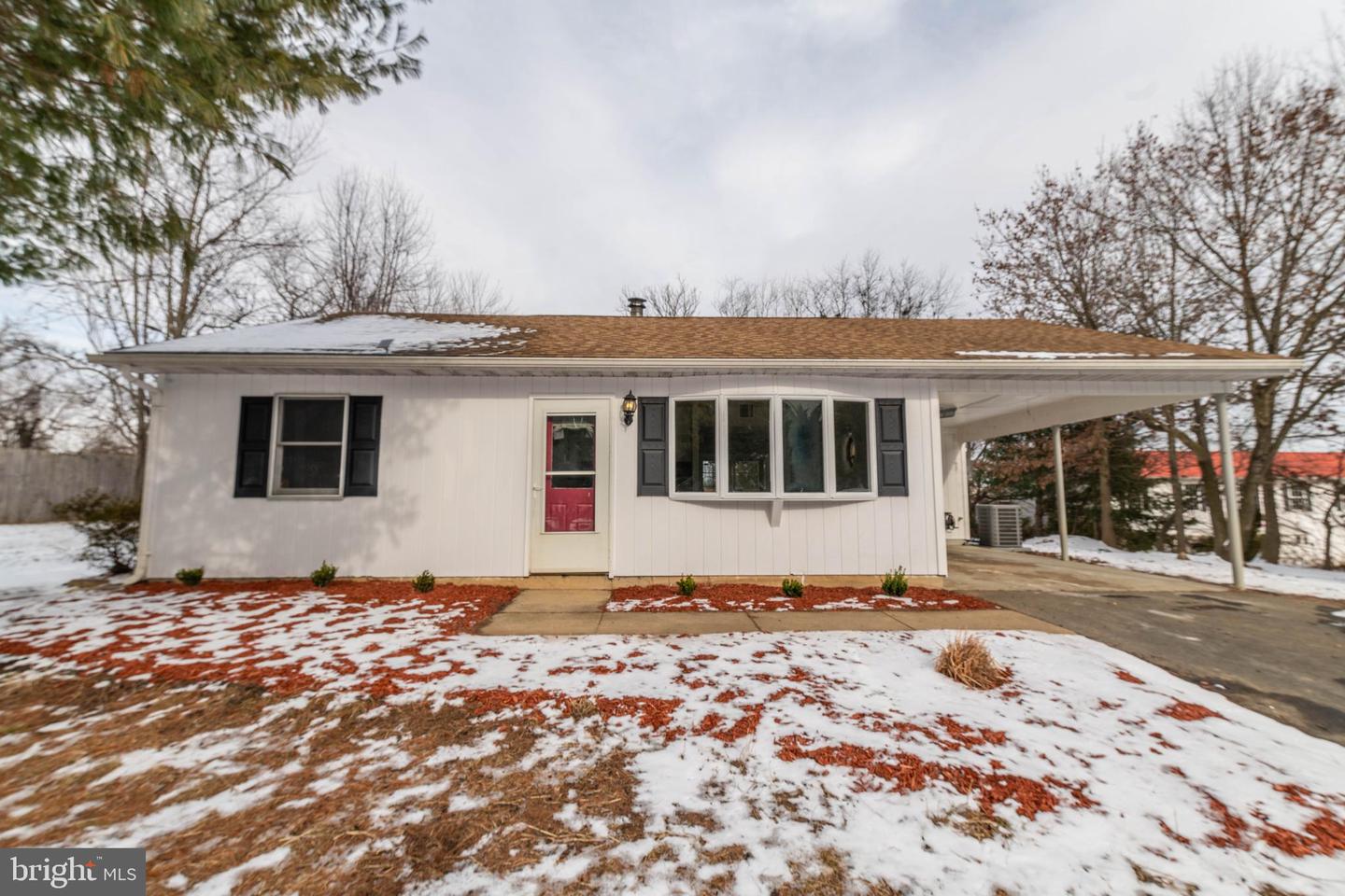 169 Old Chestnut Road, Elkton