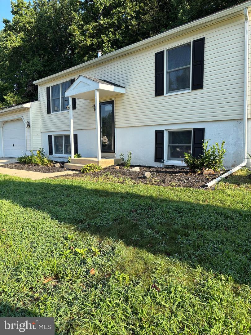 108 W Village Road, Elkton