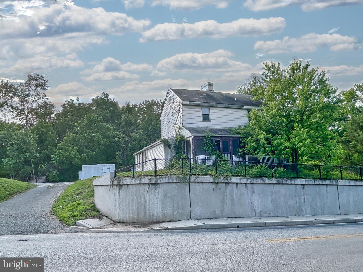 807 Bladen Street, Charlestown