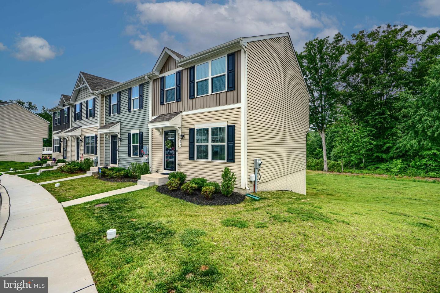 279 Tournament Circle, North East