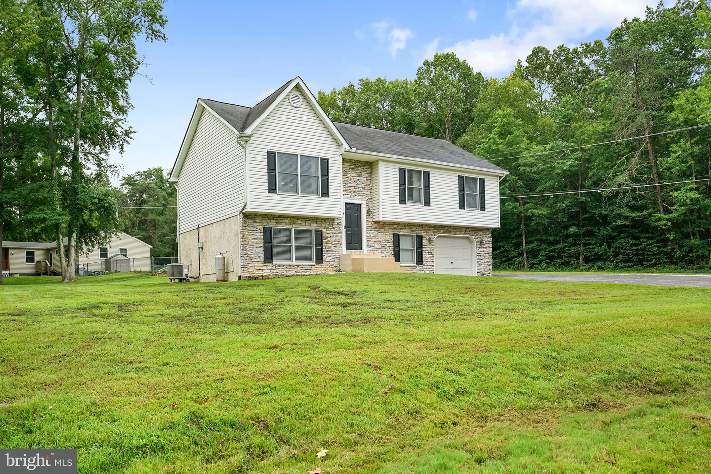 8 Woodside Drive, Chesapeake City