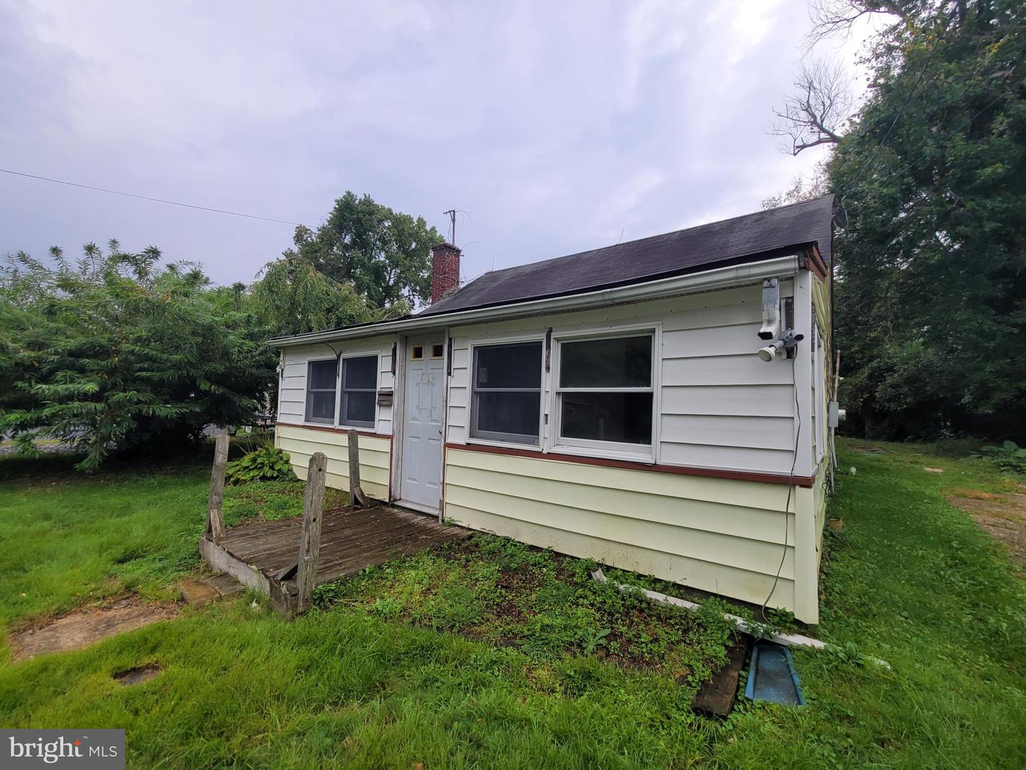 115 2nd Street, North East