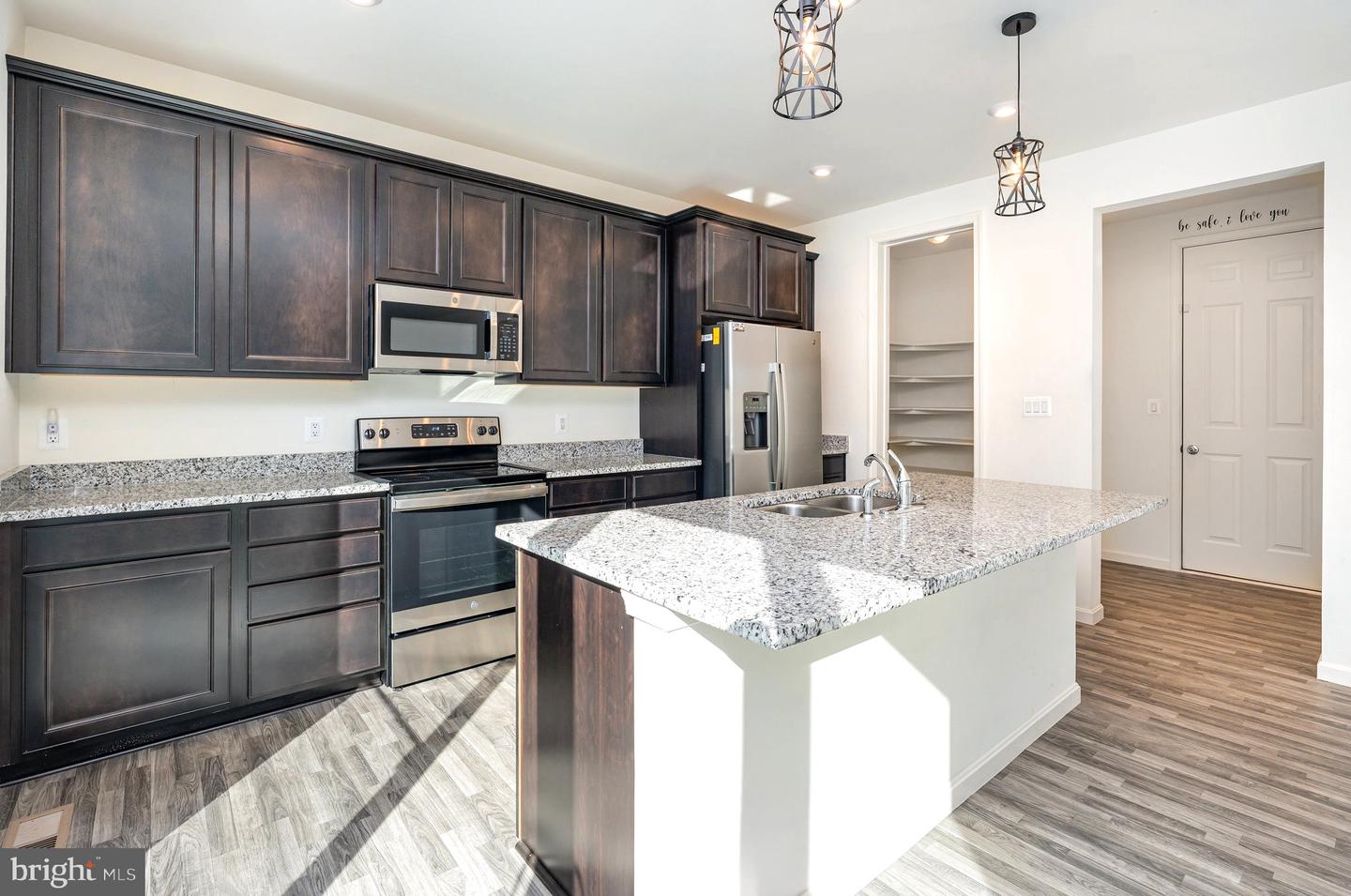 374 Bay Club Parkway, North East