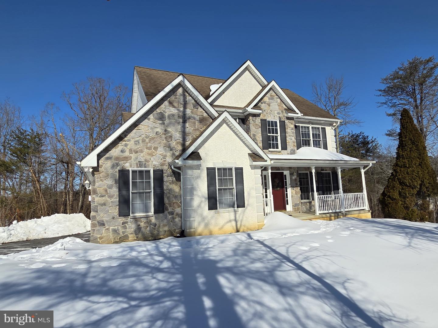 9 Yarmouth Lane, North East