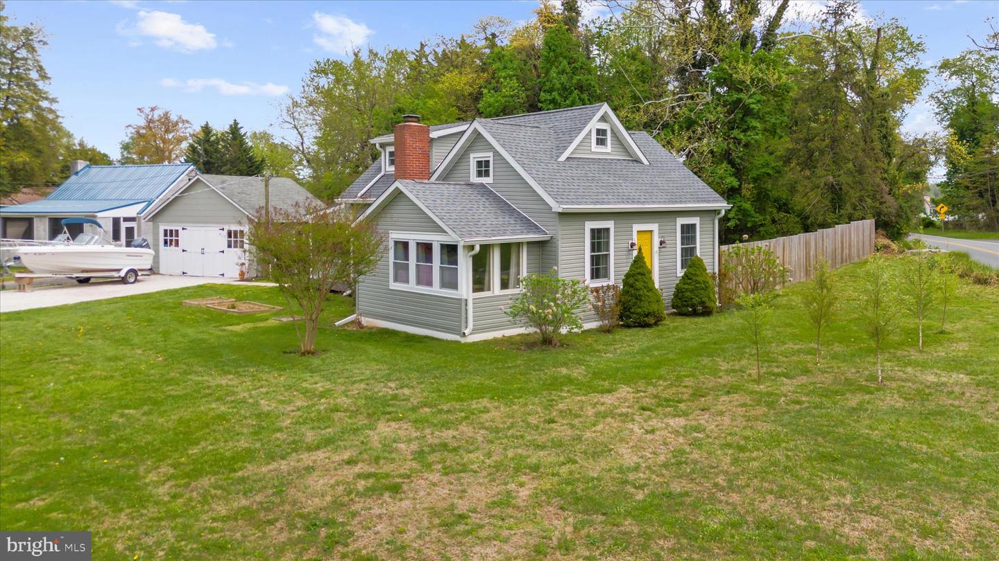 8 Anglewood Avenue