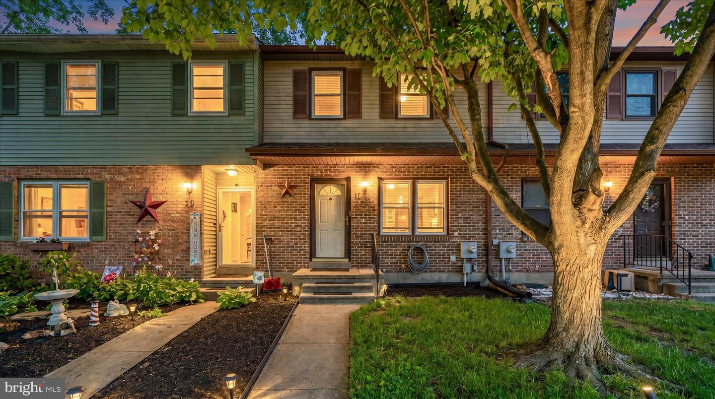 12 Leeward Court, Elkton