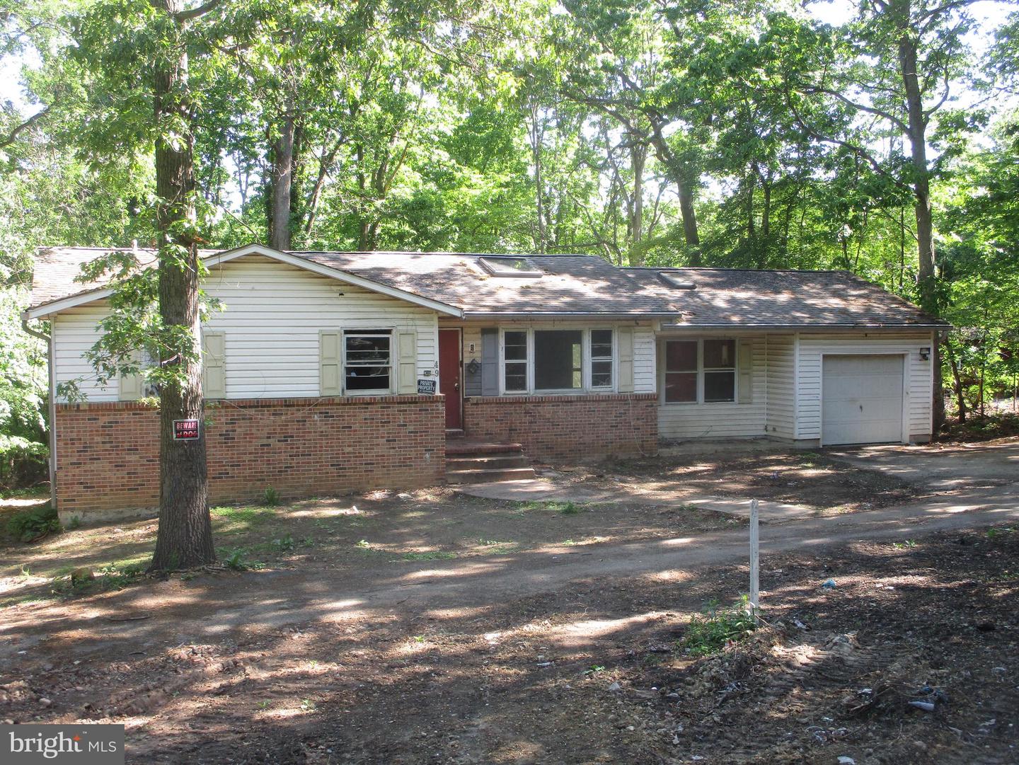 49 Crestwood Dr